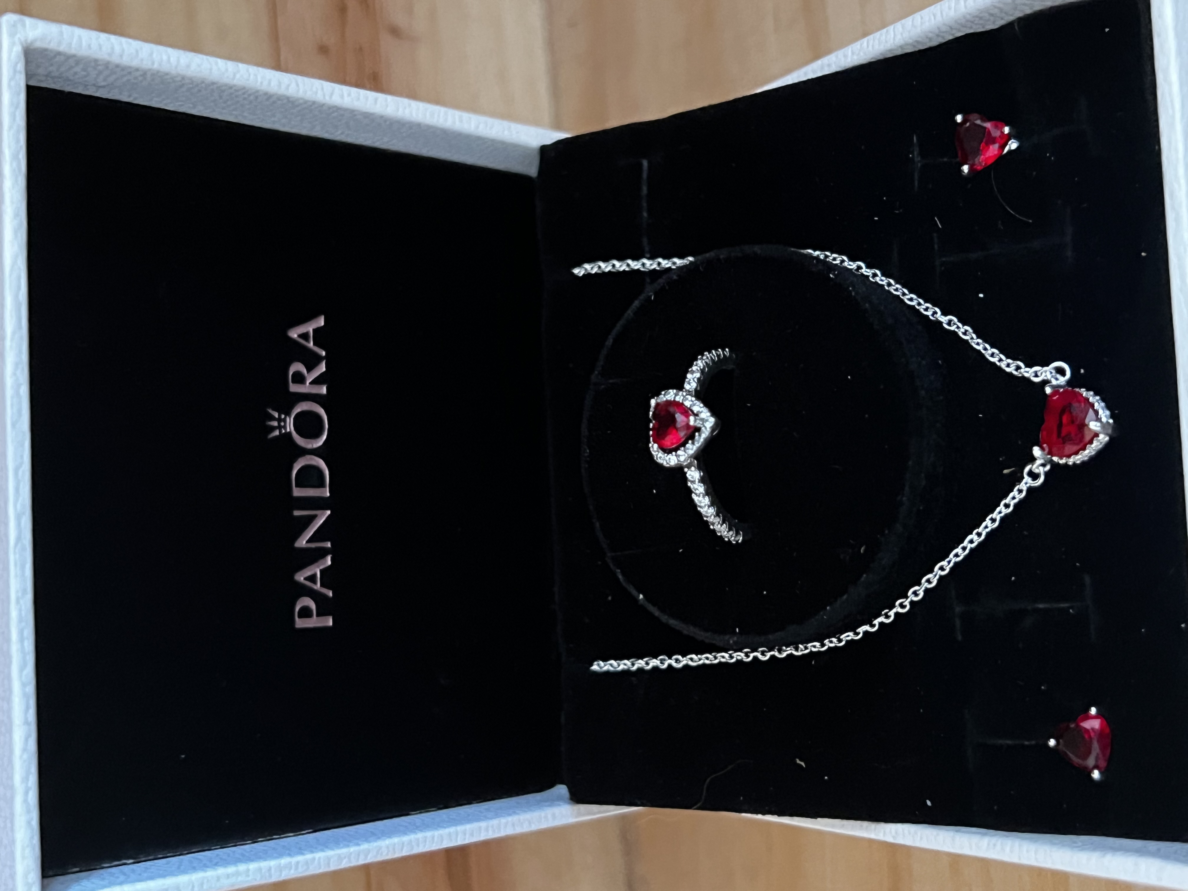 L4zy fine jewelry campaign silver heart